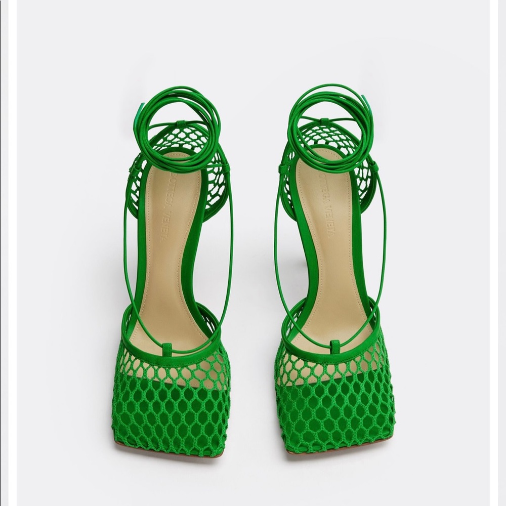 🆕 AUTHENTIC Bottega Veneta Stretch Lace-Up Sandal